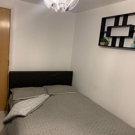 Room Near City Londres Exterior foto